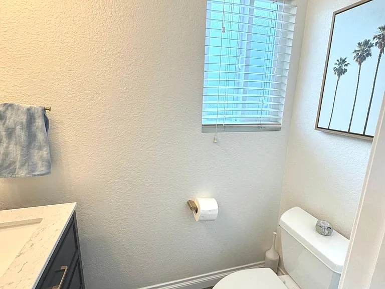 117 E Wilson St #B — Photo 13