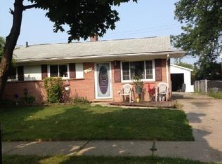15140 Kennebec St, Southgate, MI 48195