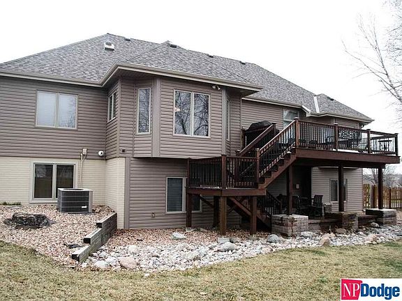 4th image of 703 Fleetwood Dr