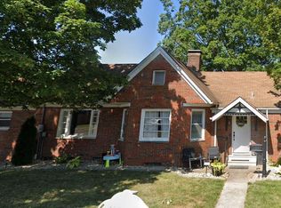 702 W Main St, Staunton, IL 62088