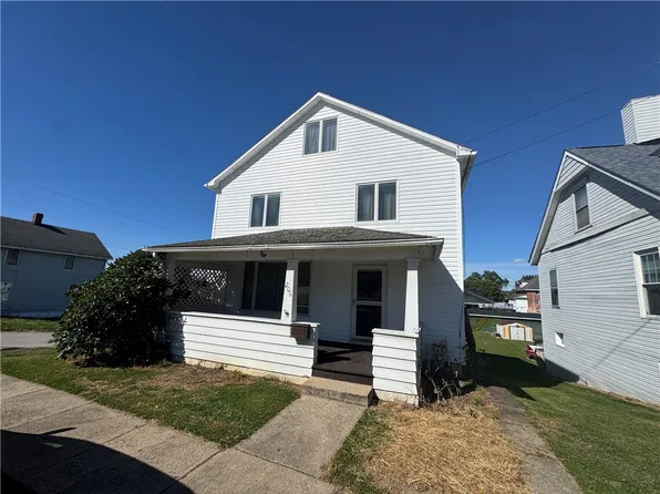 206 W Cross Ave, Masontown, PA 15461