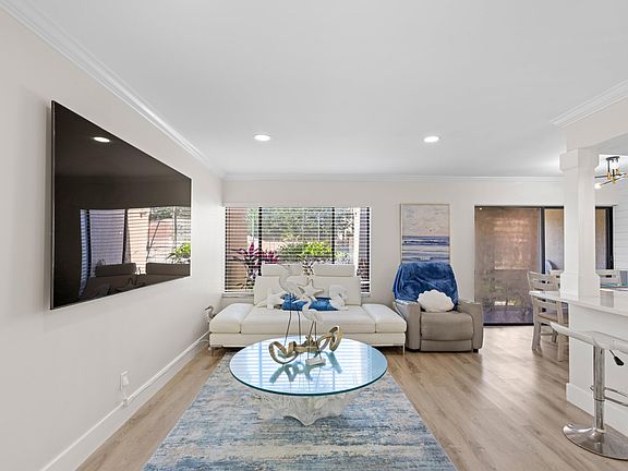 4th image of 1121 NW 13th Street #3