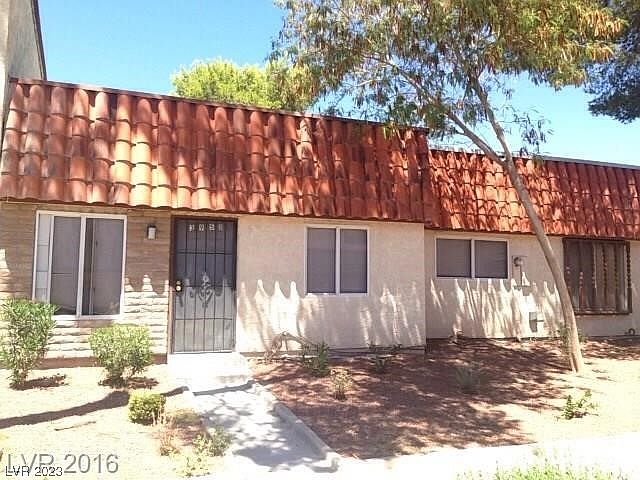 1st image of 3950 Voxna St
