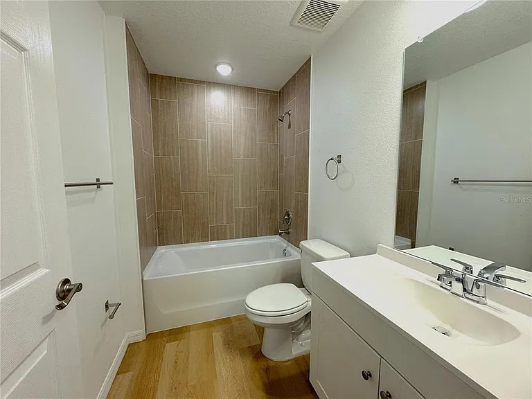 1017 Carnegie Dr — Photo 12
