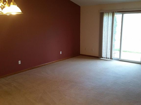 4th image of 11953 Willow Woods N