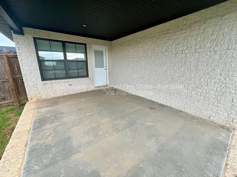 6617 Leightyn Ln — Photo 23