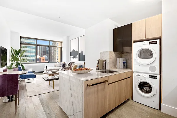 Rented by Greystar | media 3