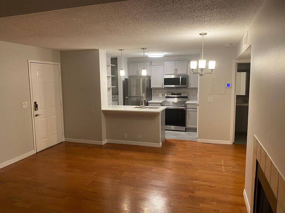 Living and kitchen