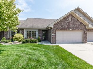 3991 Melbourne Dr, Columbus, IN 47203