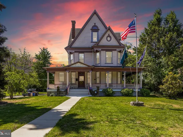 100 W Maple Ave, Merchantville, NJ 08109