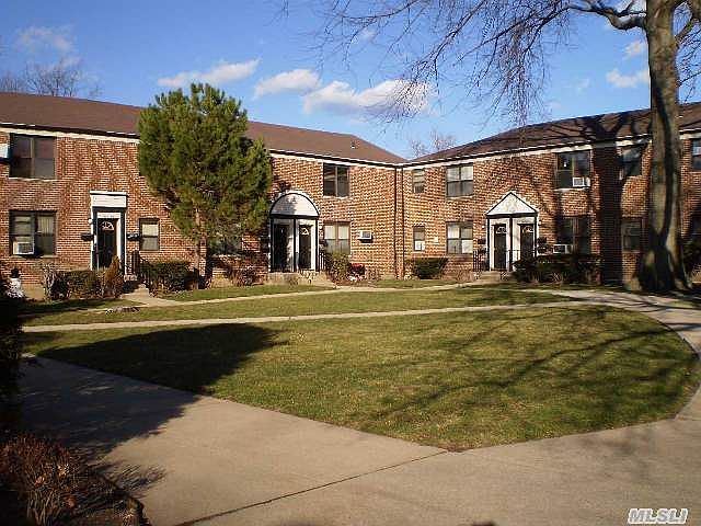 1st image of 19643 73rd Ave