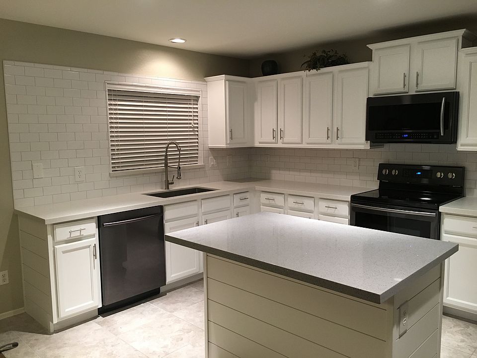 1st image of 11563 W Gregory Dr