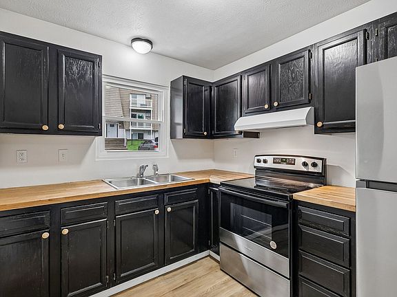 5th image of 109 Dewers St APT 110