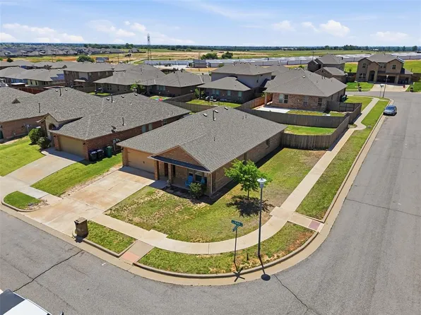 11320 NW 94th St, Yukon, OK 73099