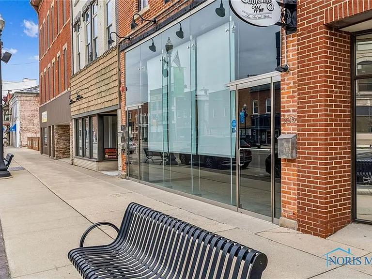 235 S Main St #1/2 — Photo 37