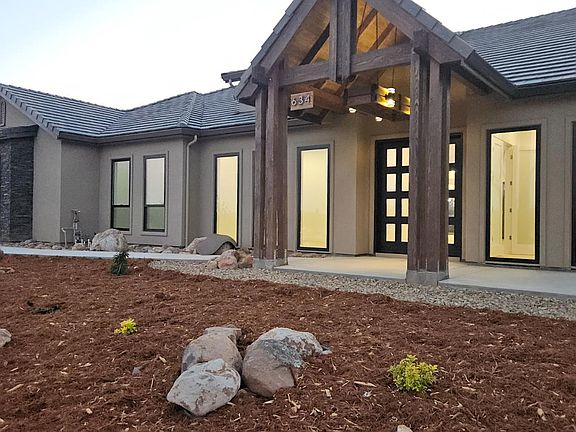 4th image of 634 Lakeridge Dr