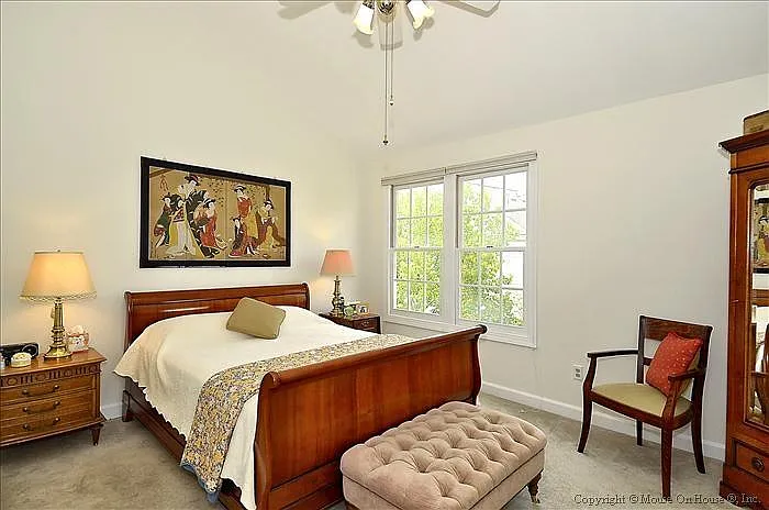 Master Bedroom (now with wood floor)