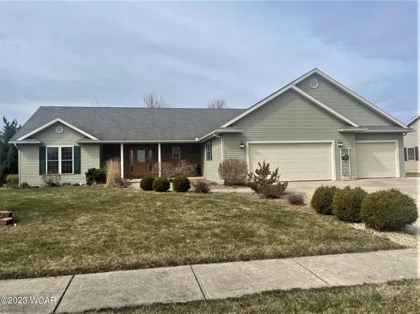 1517 Springfield Ave, Wapakoneta, OH 45895