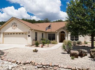 118 Fannin Dr, Kerrville, TX 78028