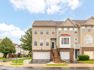 6161 Early Autumn Dr, Centreville, VA 20120
