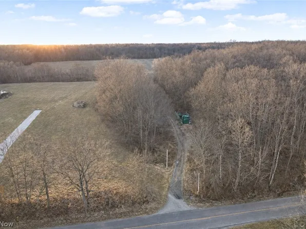 Wayland Rd, Diamond, OH 44412