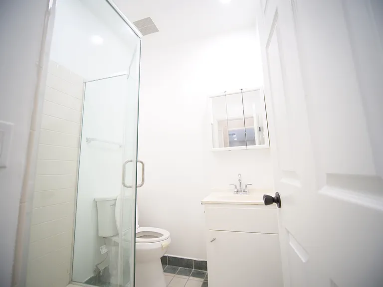 7761 Melrose Ave #2 — Photo 4