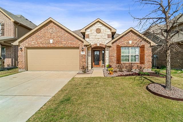 1st image of 2513 Castle Creek Dr