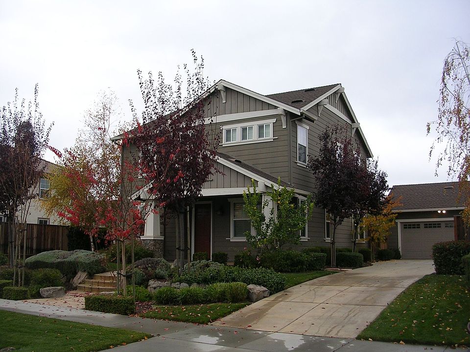 Welcome to 2422 decker Ln