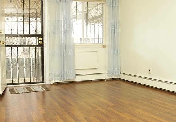 2nd image of 49 White St #1