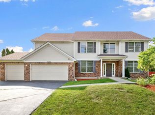 1360 Hunters Rdg W, Hoffman Estates, IL 60192