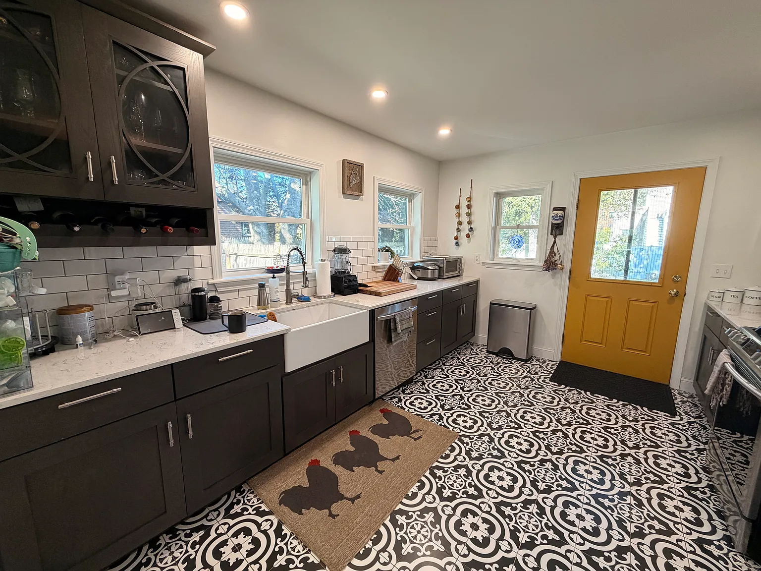 3 bed, 1492 sqft, $3,950 — Photo 3