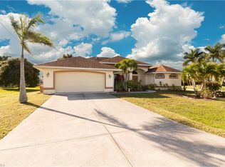 2608 Miracle Pkwy, Cape Coral, FL 33914