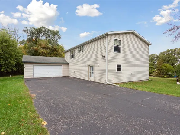 N3179 Puckaway Shores Rd, Markesan, WI 53946