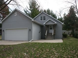 N6676 Bartelt Blvd, Shawano, WI 54166