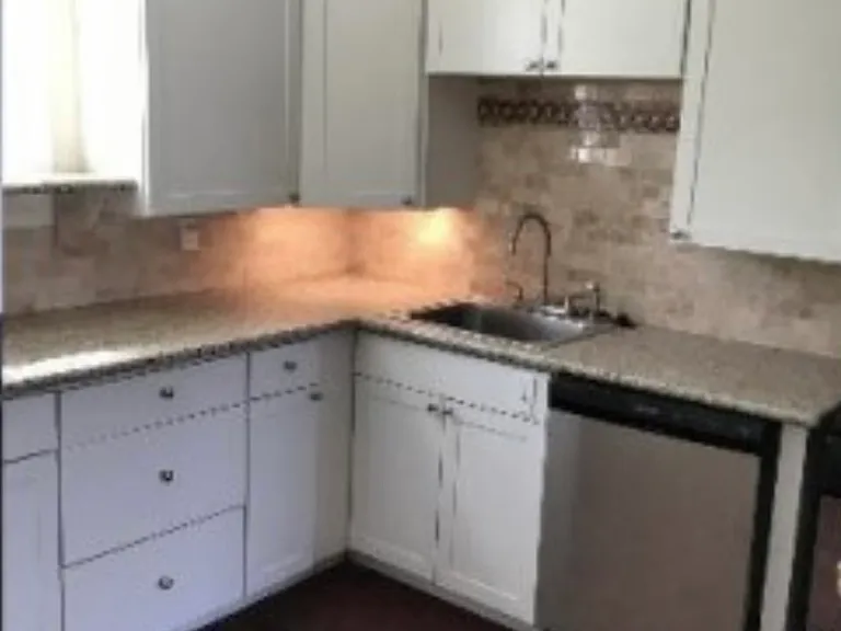 8150 Glenbrook Dr — Photo 1