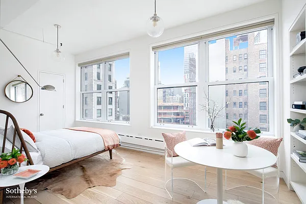 Sold by Sotheby's International Realty | media 8