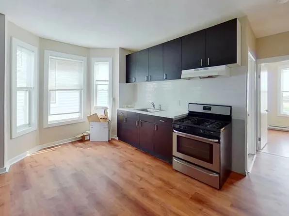 121 George St #2R, Roxbury, MA 02119