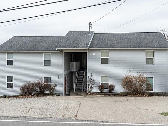 2nd image of 220 Falmouth St #8