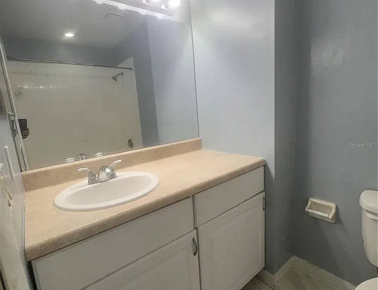 205 Eden Ln #E — Photo 24