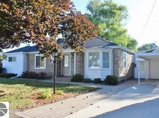 115 S Cedar St, Hemlock, MI 48626