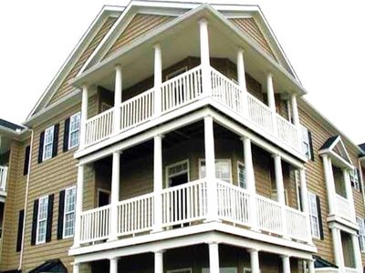 2636 Suncrest Vlg, Morgantown, WV, 26505