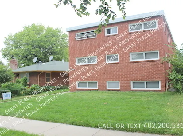 1310 A St #1, Lincoln, NE 68502