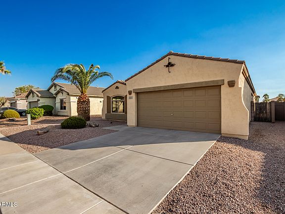 2nd image of 865 E LA COSTA Place