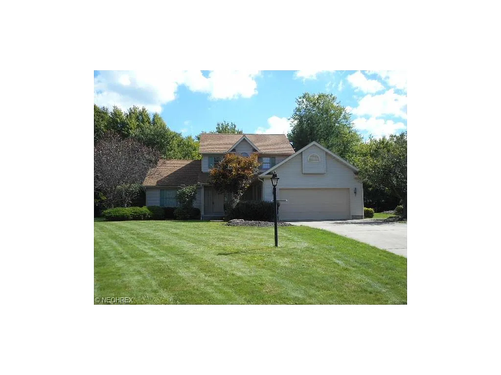 2128 Celestial Dr NE photo 1