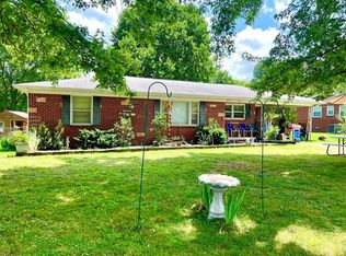 190 Epperson Ave, Cookeville, TN 38506