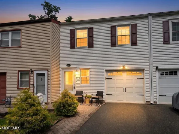 613 Randall Way, Aberdeen, NJ 07747