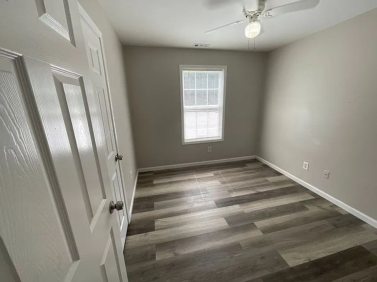 271-273 Wax Rd SE #275 — Photo 5