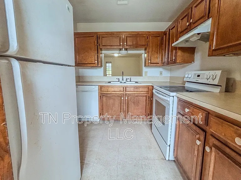 2830 Louisiana Ave #6 — Photo 1