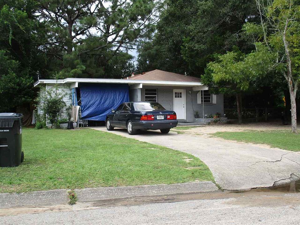 2nd image of 4535 Versailles Dr