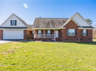5421 Waynick Meadow Rd, Asheboro, NC 27205